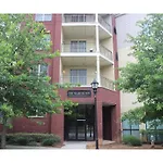 D.P. Location! Location! Stunning 2Bd/2Bath- Heart Of Downtown Atlanta